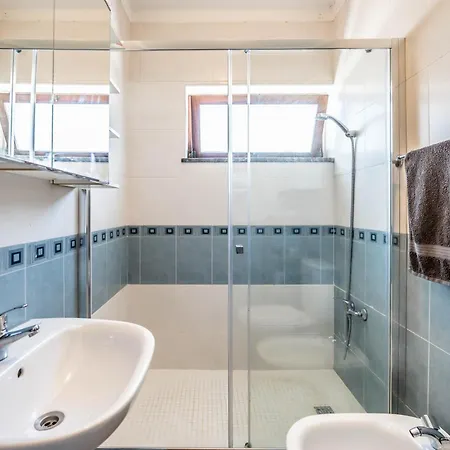 On The Way!* Quarto em Acomodações Particulares *