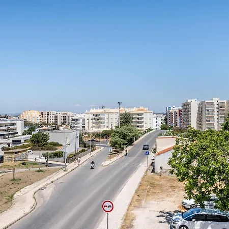 Quarto em Acomodações Particulares On The Way!*