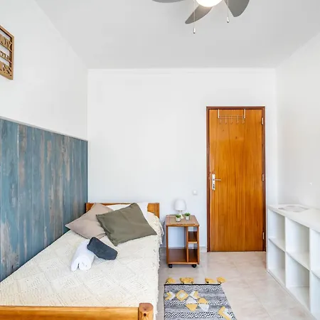 On The Way!* Quarto em Acomodações Particulares